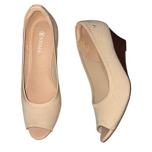 Vivaia sz 39/8 US Tamia  Beige Tan Peep Toe Wedges Brand new without tags